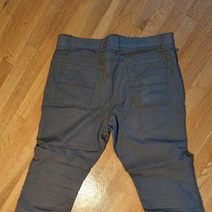 LL Bean Dark Green / Olive Chinos 38x30 regular